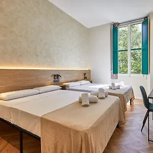 2* Affittacamere Ella Boqueria