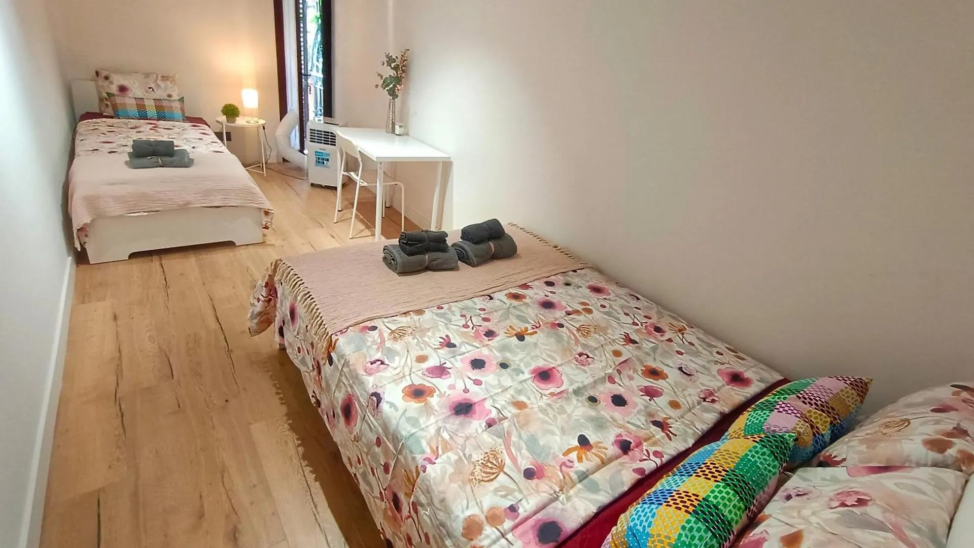 Hostel Private Room By El Born Barcelona