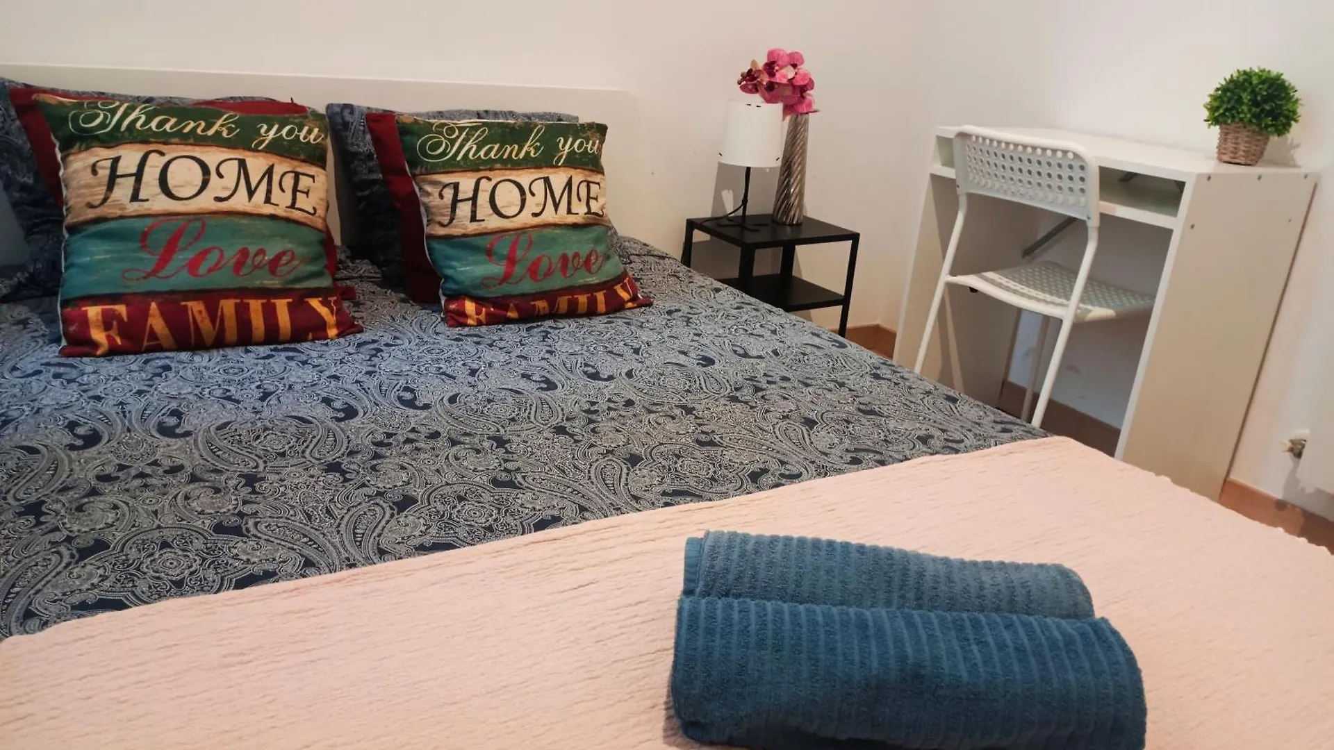 Hostel Private Room By El Born Barcelona